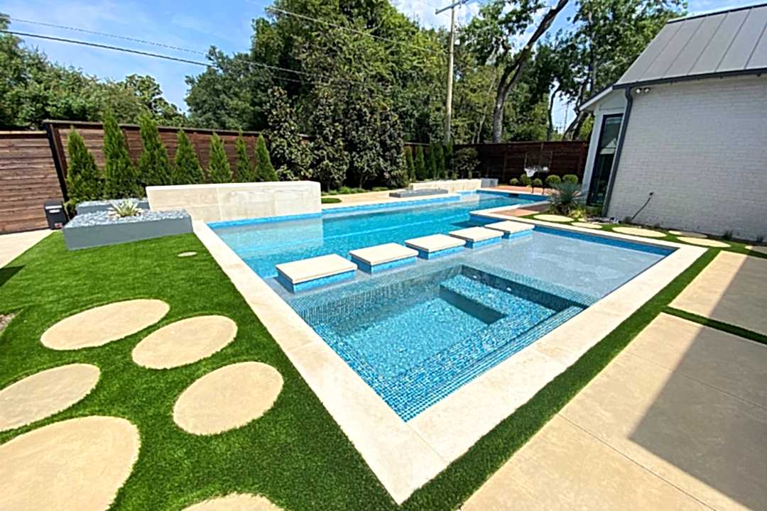 Custom Pool Design and Construction