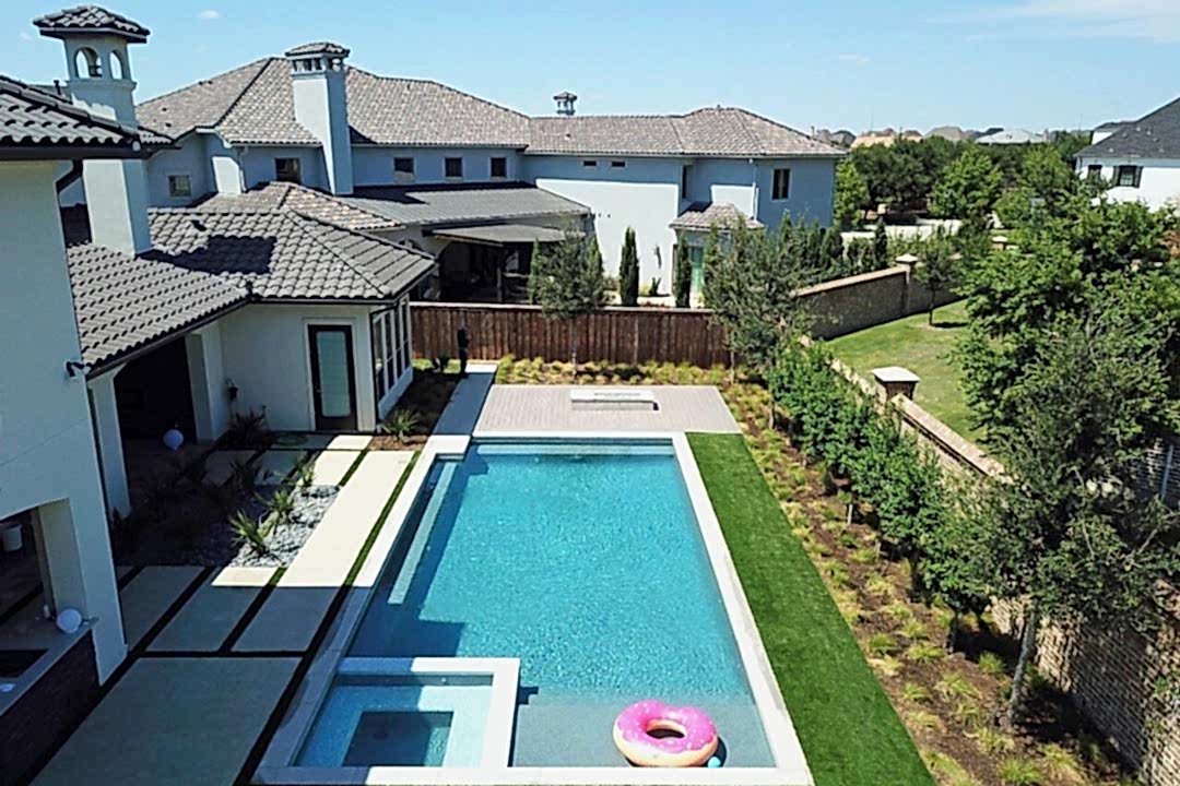 Custom Pool Installation in Dallas Metroplex