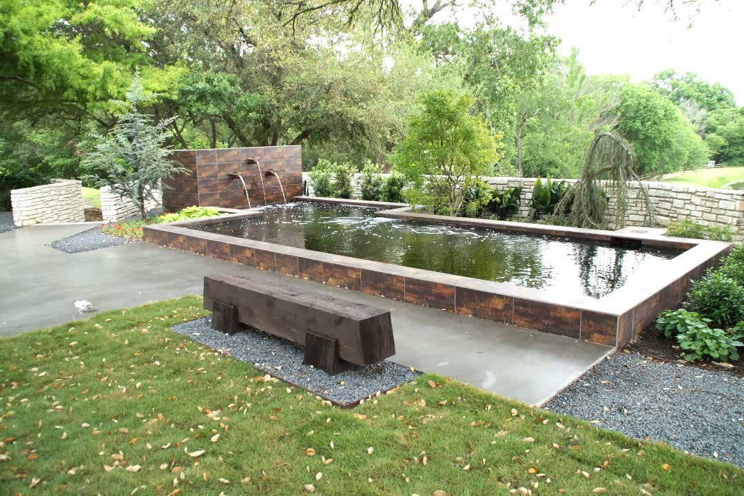 Pool Fountains & Waterfall Installation